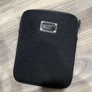 🔴 $15 SALE - Marc By Marc Jacobs Black Embossed Laptop Sleeve